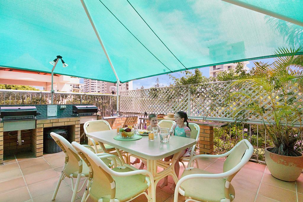Rainbow Bay Resort Holiday Apartments 골드코스트 외부 사진