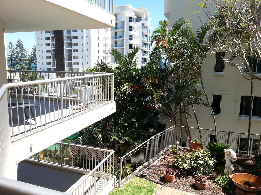 Rainbow Bay Resort Holiday Apartments 골드코스트 외부 사진
