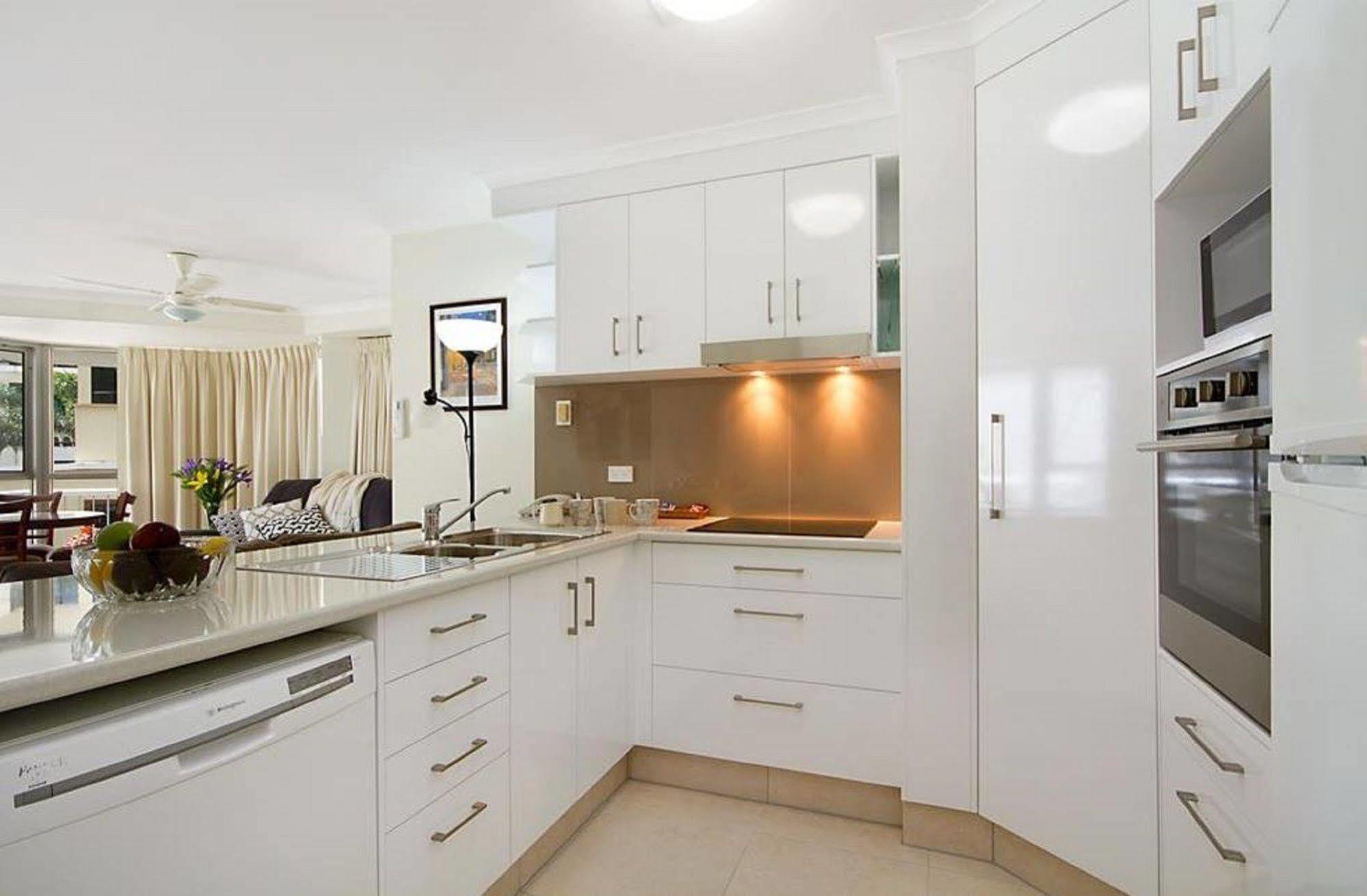 Rainbow Bay Resort Holiday Apartments 골드코스트 외부 사진
