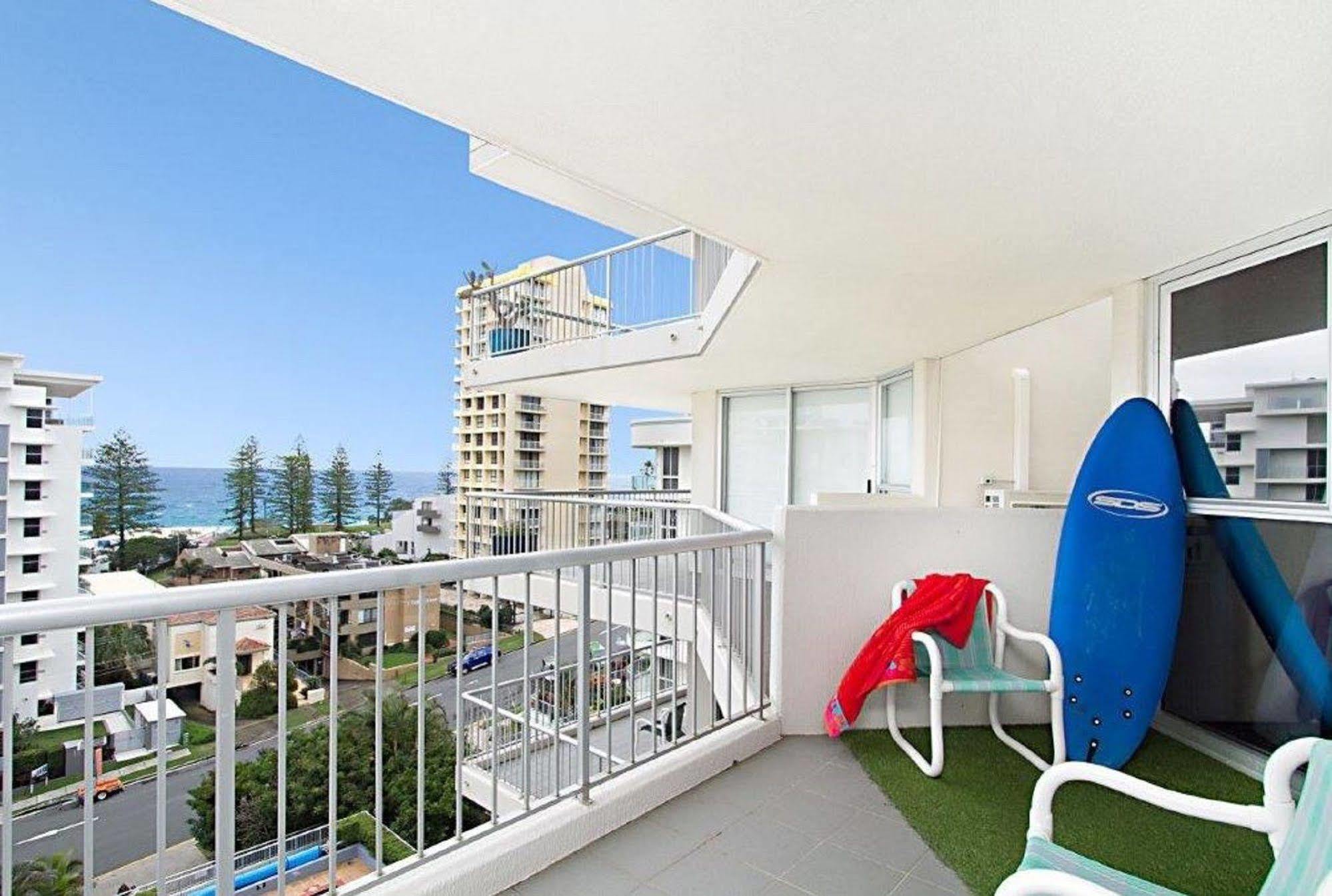 Rainbow Bay Resort Holiday Apartments 골드코스트 외부 사진