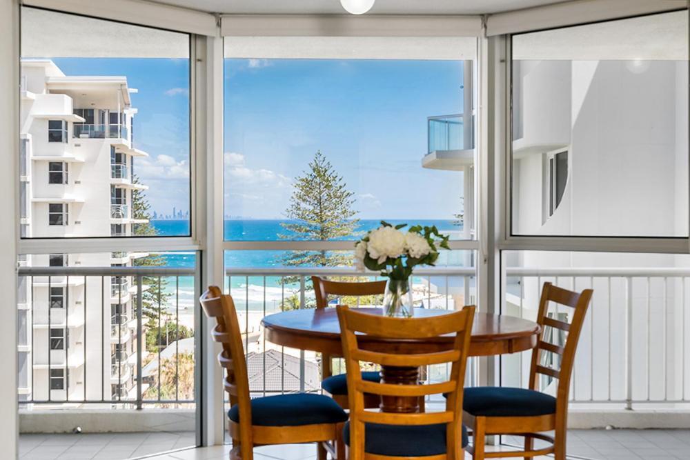 Rainbow Bay Resort Holiday Apartments 골드코스트 외부 사진