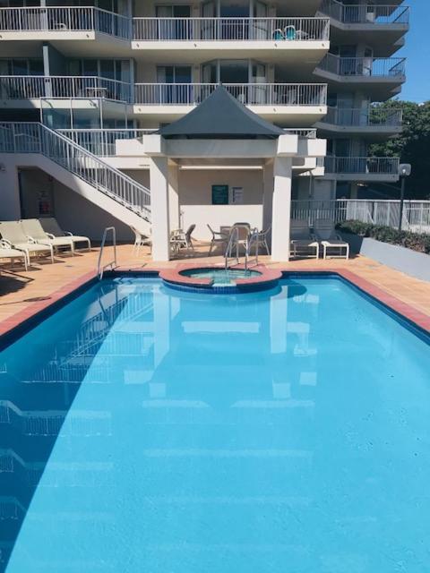 Rainbow Bay Resort Holiday Apartments 골드코스트 외부 사진
